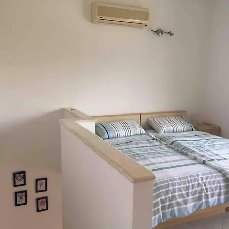 Lovely Split Level With Sea View, Pool, Free Parking And Wifi Appartement