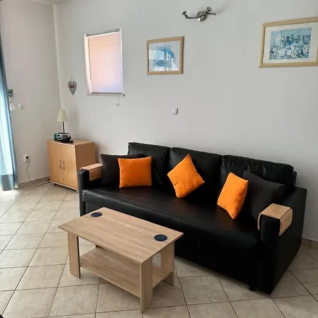 Apartament Lovely Split Level With Sea View, Pool, Free Parking And Wifi *