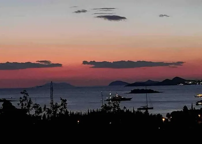 Apartament Lovely Split Level With Sea View, Pool, Free Parking And Wifi Cavtat